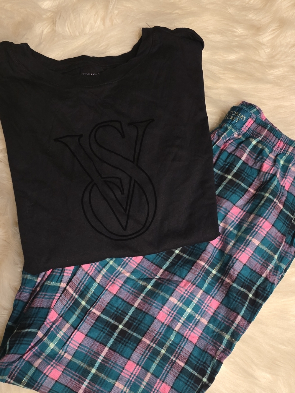 Victoria's Secret Black Logo Tee  Pink & Teal Plaid Pajama Set SIZE XS
